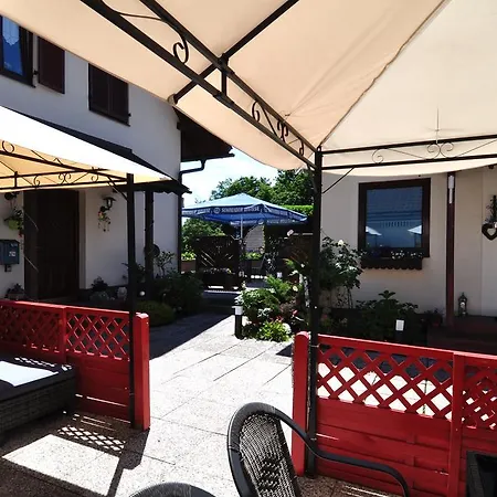 Accanto Portschach am Woerthersee