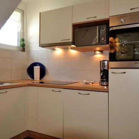 Accanto Apartment